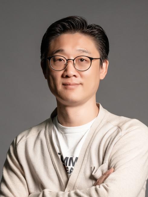 Director 신현승 